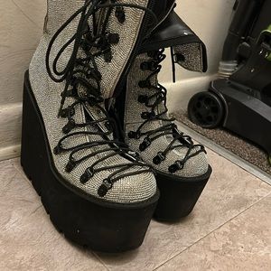 Platform boots barely worn